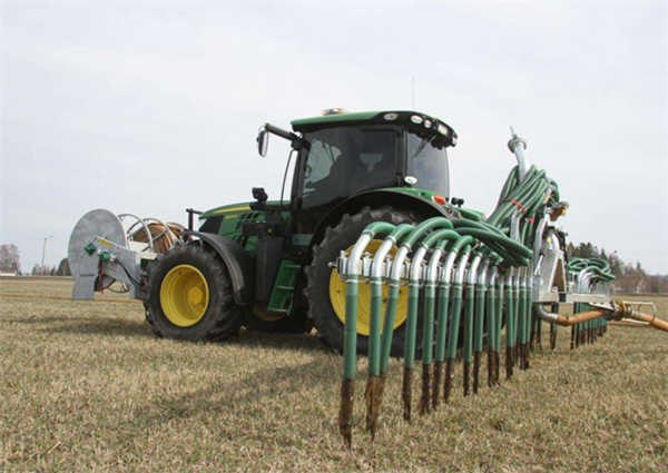 Bilde av traktor. Foto: Norsk Landbruk.