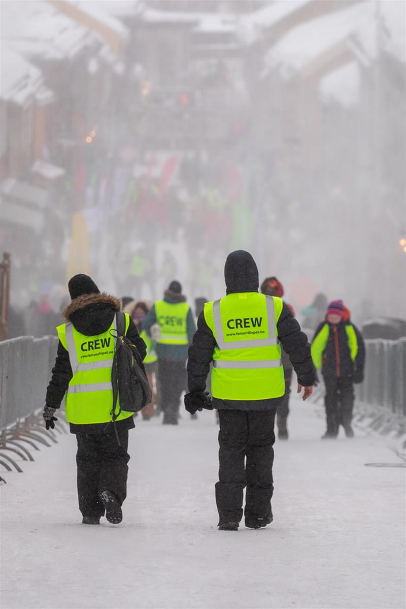 Bilde av frivillige i Femundløpet.