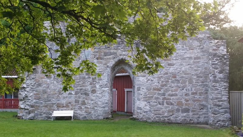 Reins kloster Foto Kristin Prestvold.jpg Bilde av Reins kloster i Rissa, Trøndelag (Foto: Kristin Prestvold).